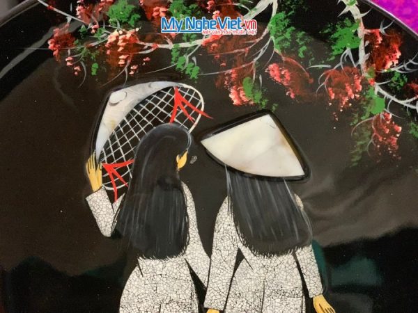 Tranh đĩa Cô Gái cẩn trứng chìm cao cấp