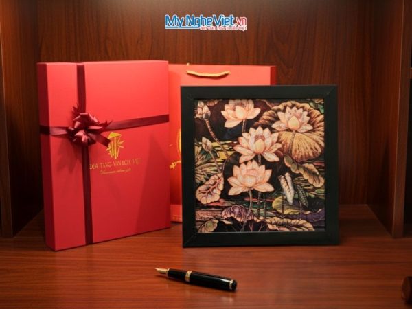 Tranh hoa sen cao cấp