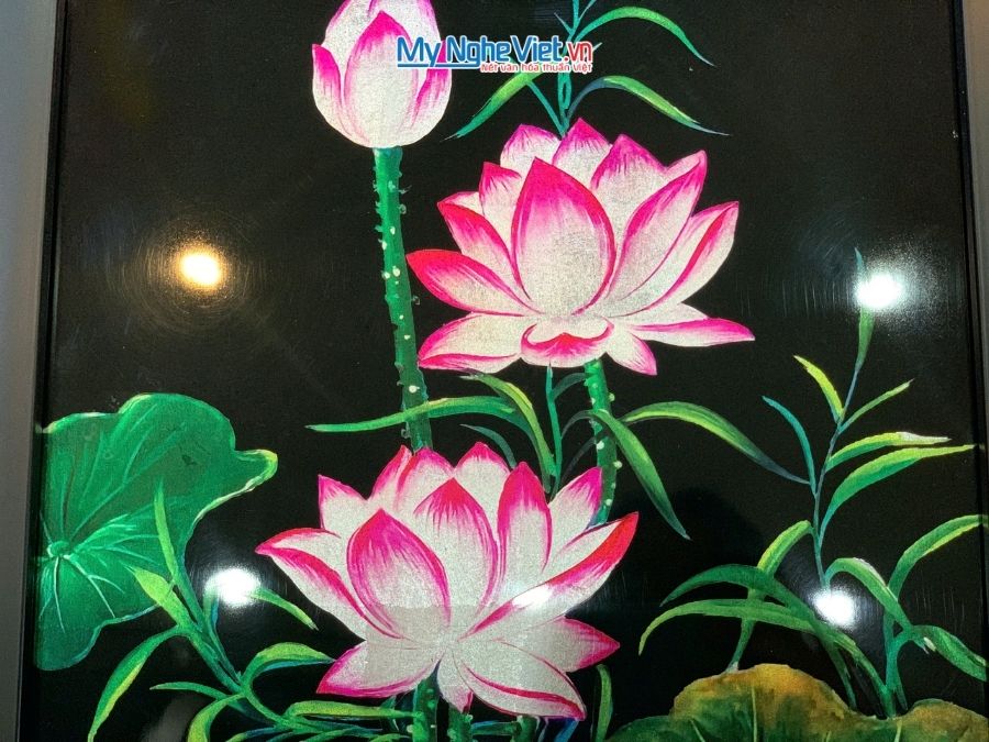 Tranh Sơn Mài Hoa Sen Và Hộp Quà Tặng Cao Cấp