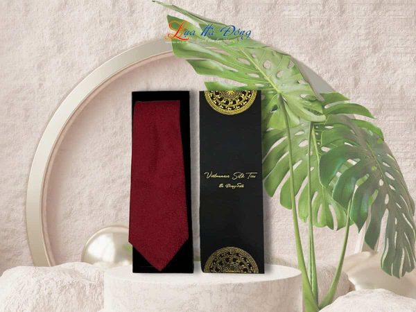 Cravat lụa đỏ MNV-CRVPT85-1