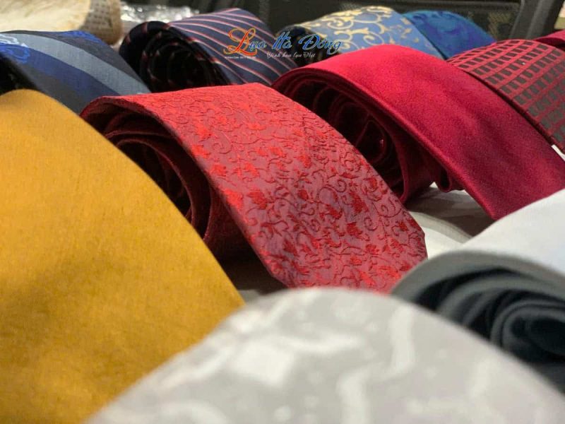 Cravat lụa đỏ MNV-CRVPT85-1 - Ảnh 3