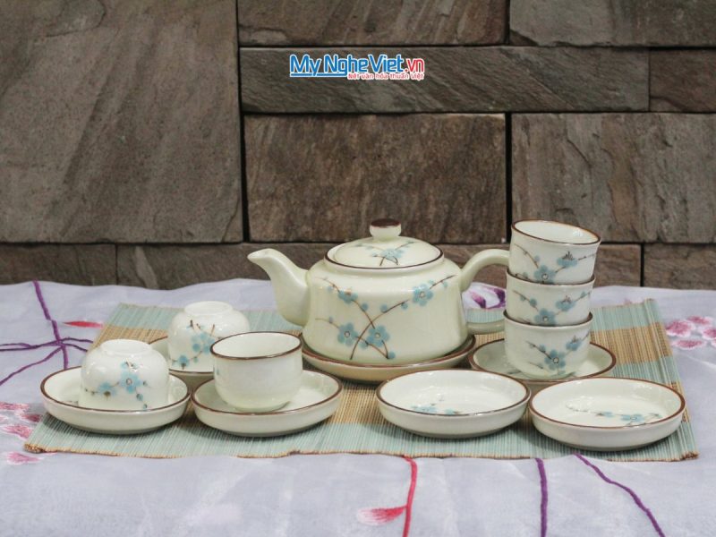 Bô trà tích vuông dáng mới men kem vẽ đào MNV-TS529-2