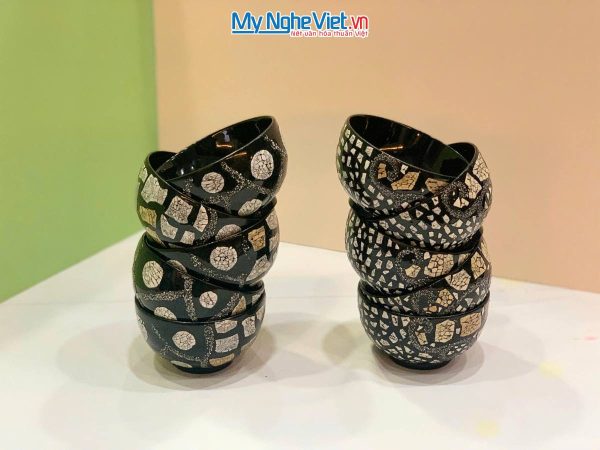 Chén sơn mài cẩn vỏ trứng
