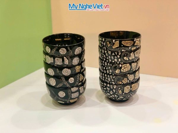 Chén sơn mài cẩn vỏ trứng