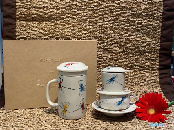 Ly lọc trà vẽ chuồn kim xanh đỏ LLTH007.1