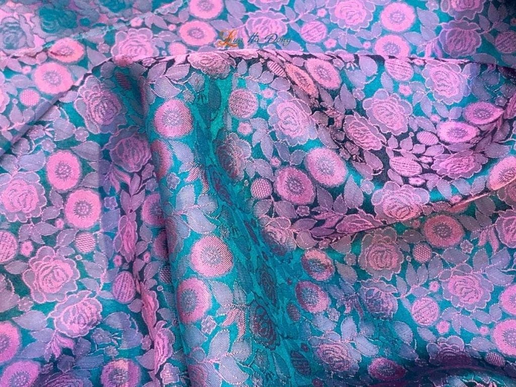 Khăn lụa vuông tơ tằm, khăn lụa vuông, khăn lụa vuông cao cấp