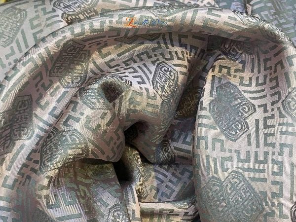 Khăn lụa vuông họa tiết hồng thọ hồng xanh