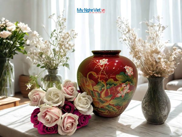 Lọ Hoa Đắp Nổi phù điêu sen nền đỏ