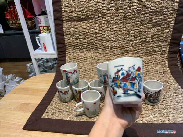 Ly sứ méo nhỏ vẽ cô gái LSH05.1