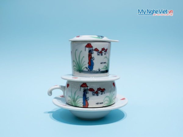 Phin cà phê thấp vẽ 1 cô gái