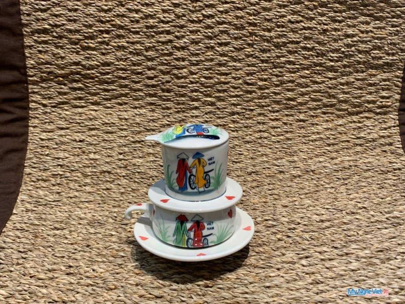 Phin cà phê thấp vẽ 2 cô gái CFVH004.4-1