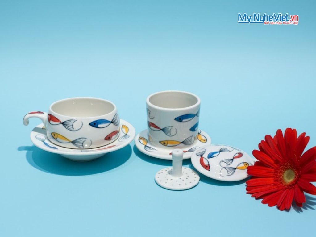 Phin cà phê thấp vẽ cá đàn màu