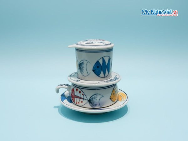 Phin cà phê thấp vẽ cá màu lớn