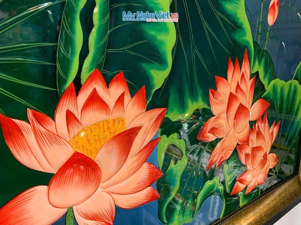 Tranh sơn mài hoa sen độc bản đắp nổi