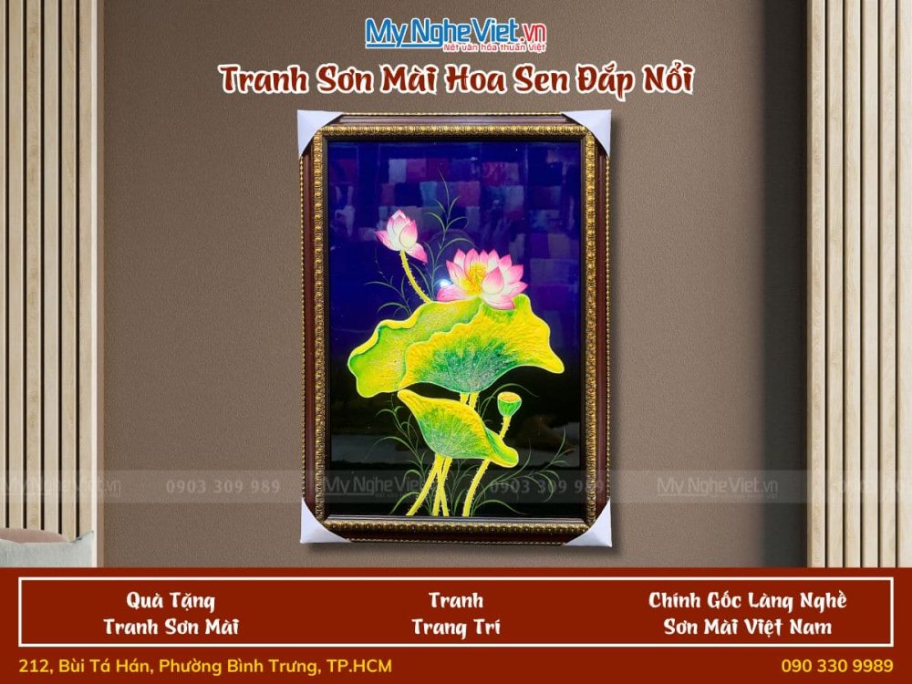 Tranh sơn mài hoa sen đắp nổi