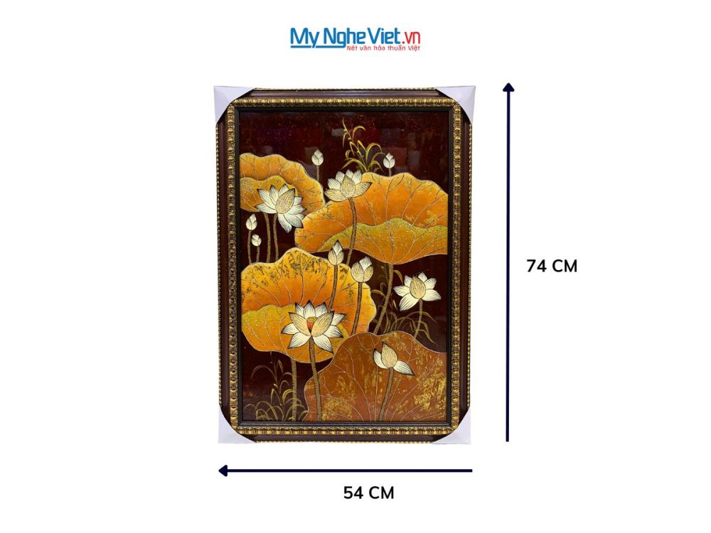 Tranh sơn mài hoa sen đắp nổi