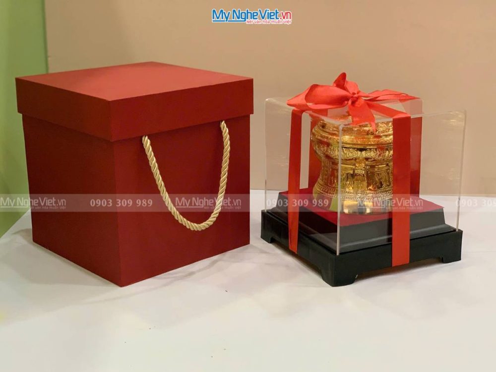 Trống đồng đúc mạ vàng 24K