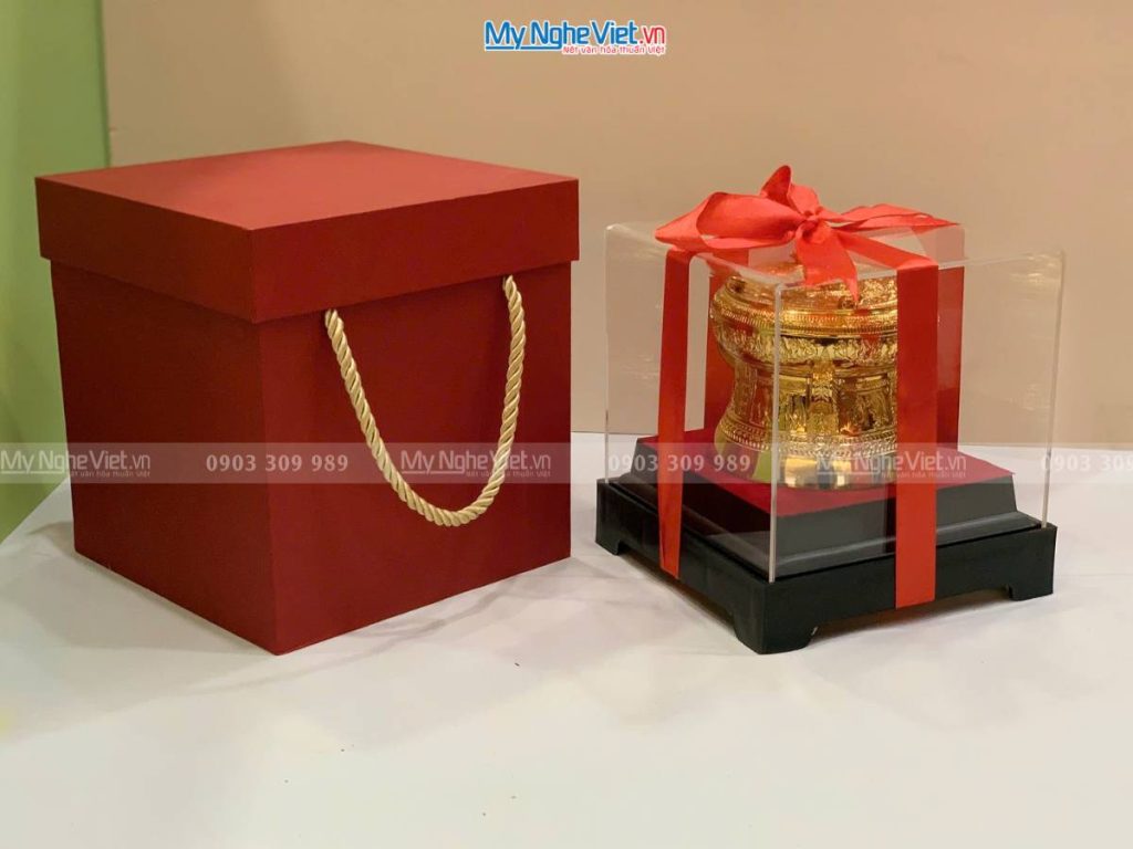 Trống đồng đúc mạ vàng 24K