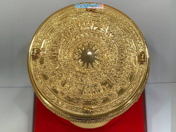 Trống đồng đúc mạ vàng 24K