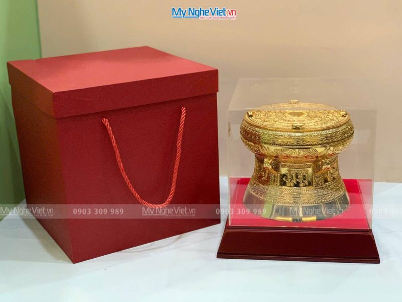 Trống đồng đúc mạ vàng 24K