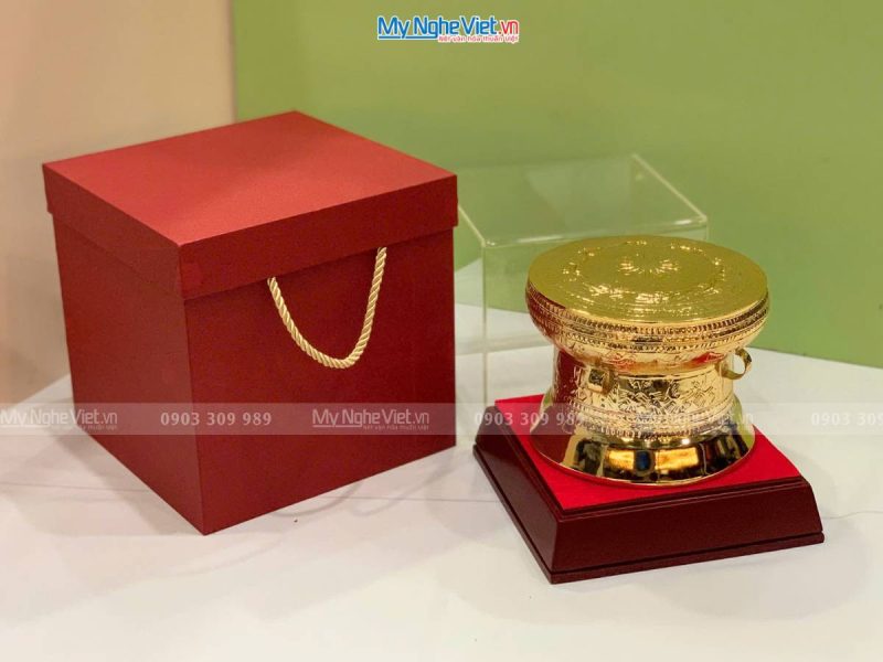 Trống đồng lưu niệm gò mạ vàng 24K