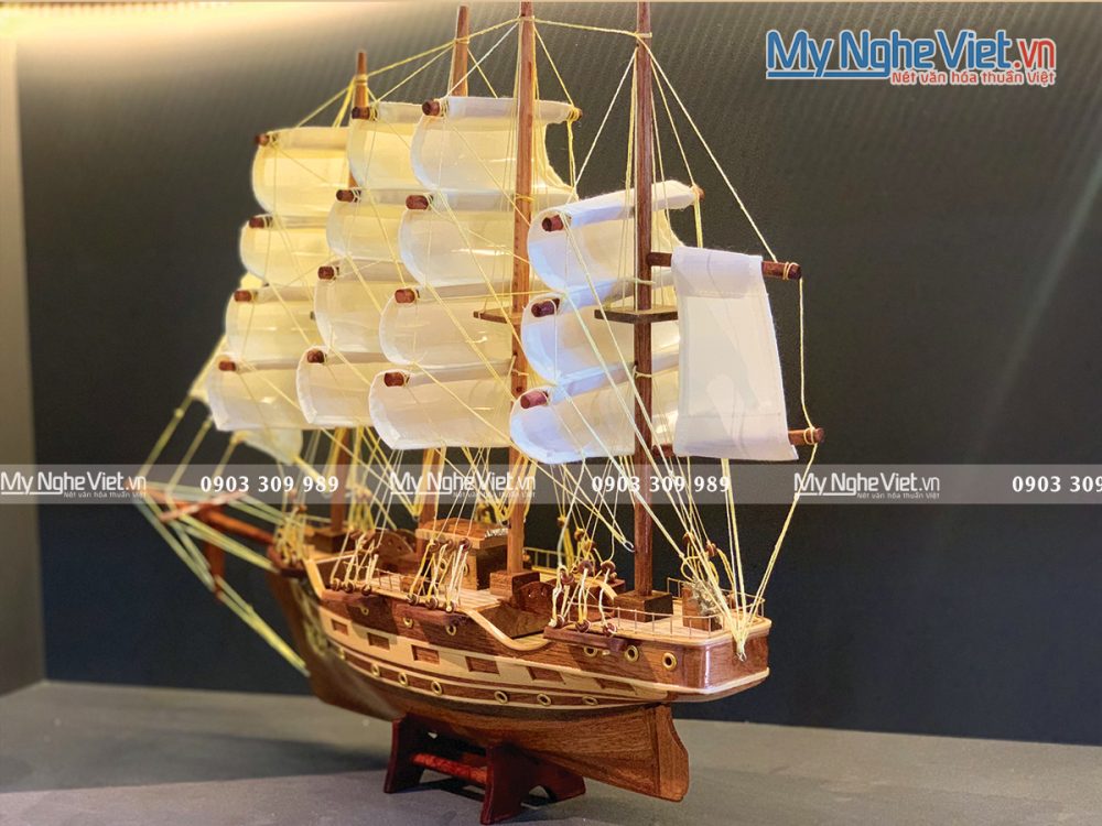 Mô hình thuyền buồm phong thủy France II