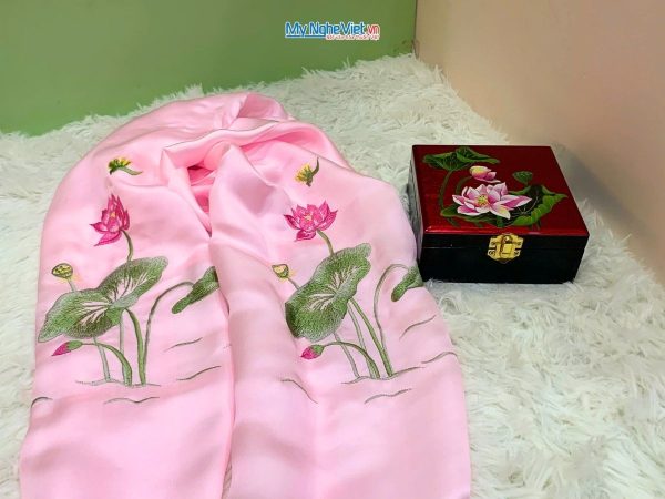 Set quà tặng hộp sơn mài và khăn lụa