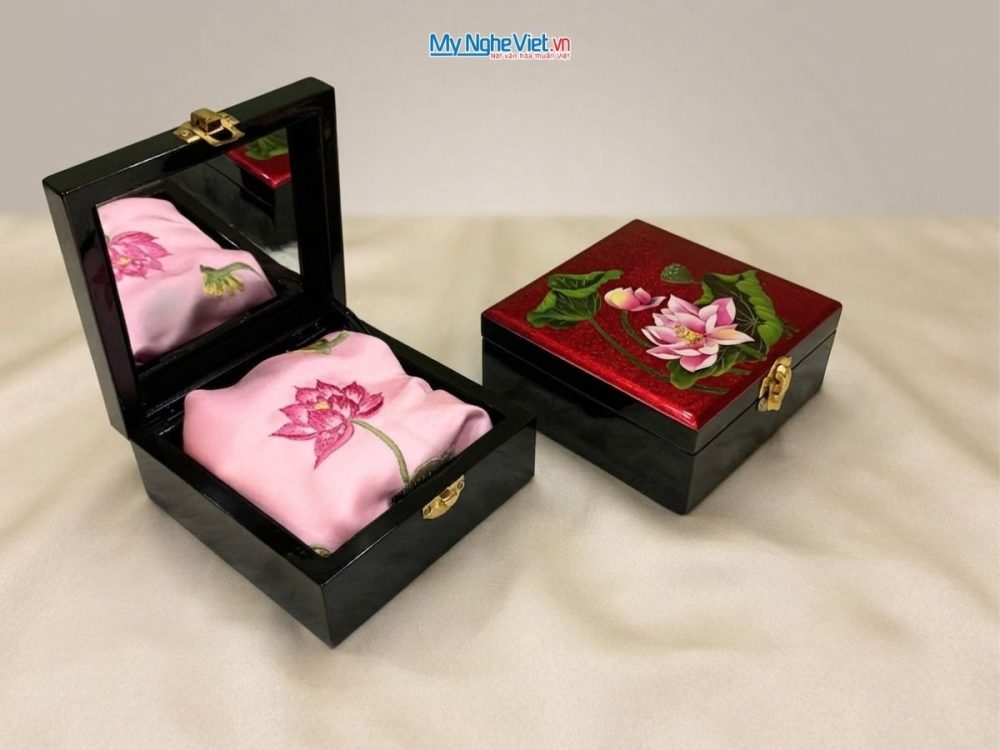 Set quà tặng hộp sơn mài và khăn lụa