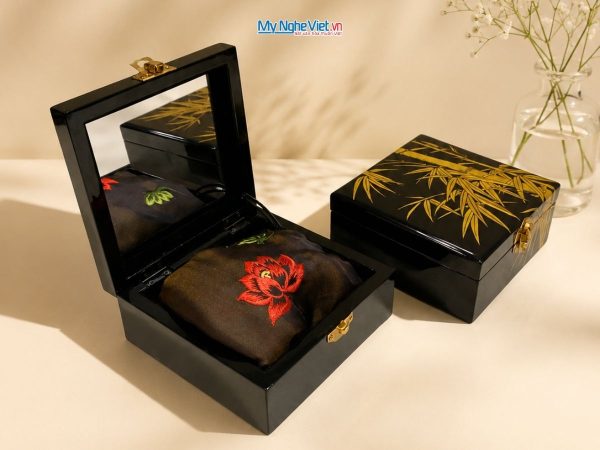 Set quà tặng hộp sơn mài và khăn lụa