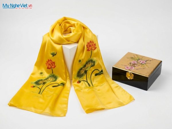 Set quà tặng hộp sơn mài và khăn lụa