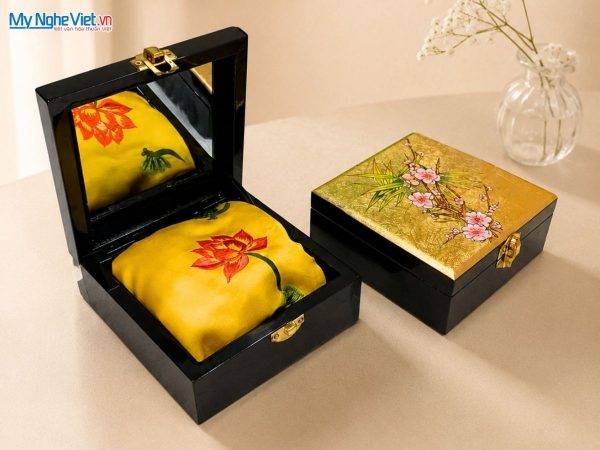 Set quà tặng hộp sơn mài và khăn lụa