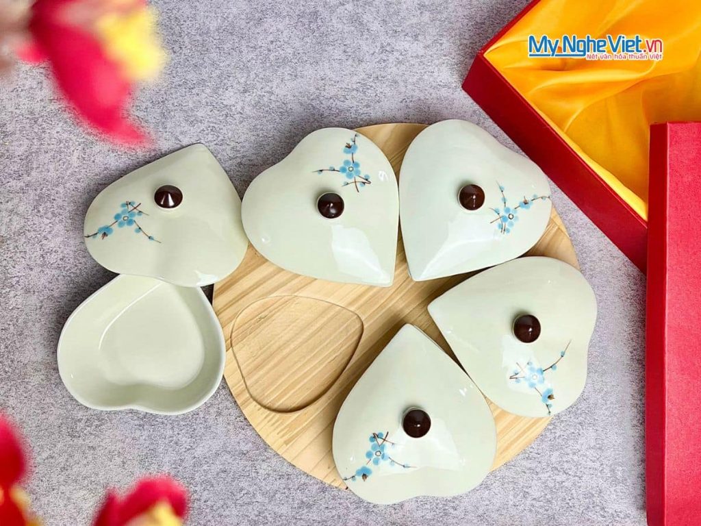 Bộ khay mứt gốm 5 ngăn hình tym vẽ hoa đào xanh