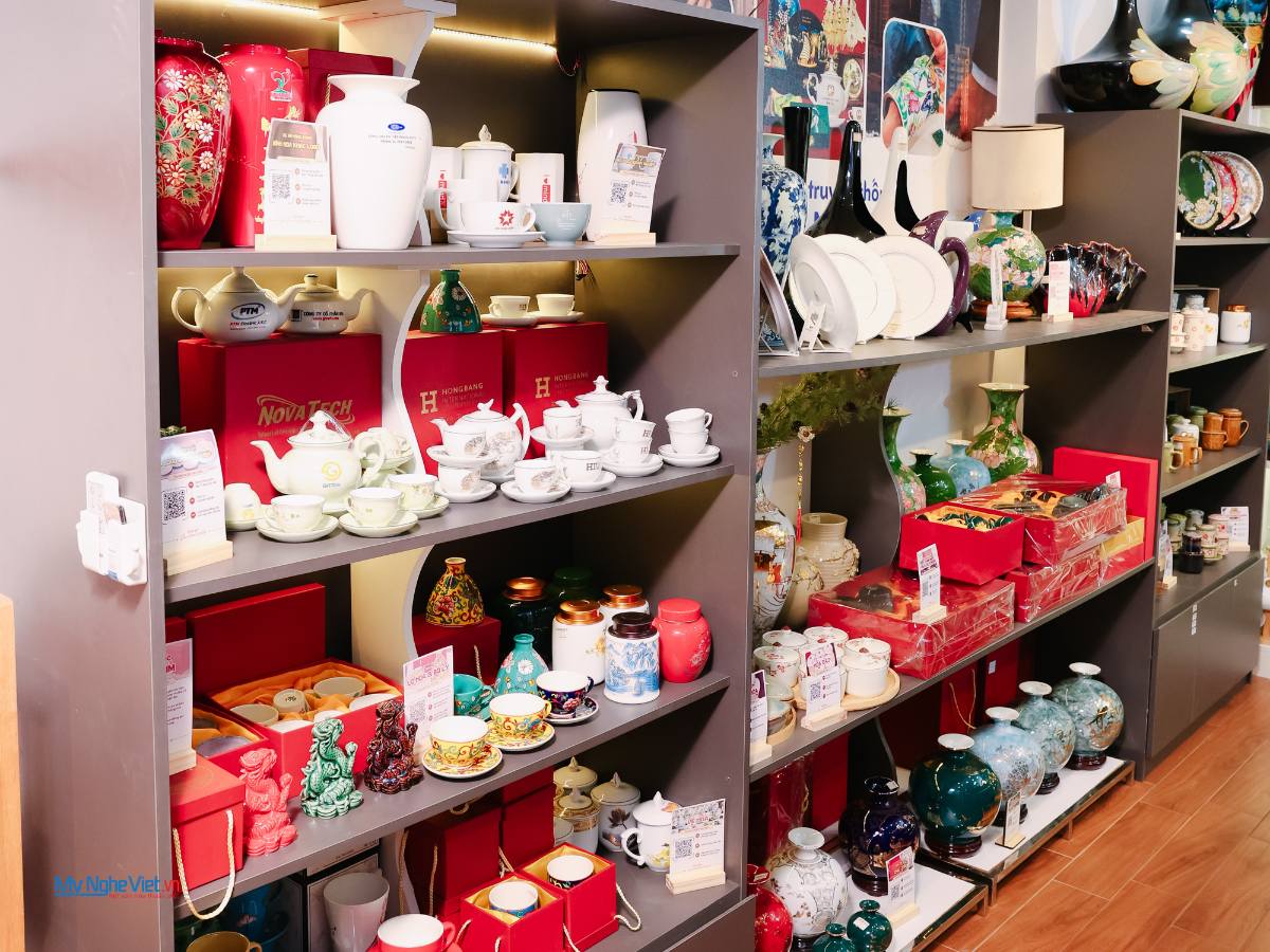 Quà tặng gốm Bát Tràng cao cấp