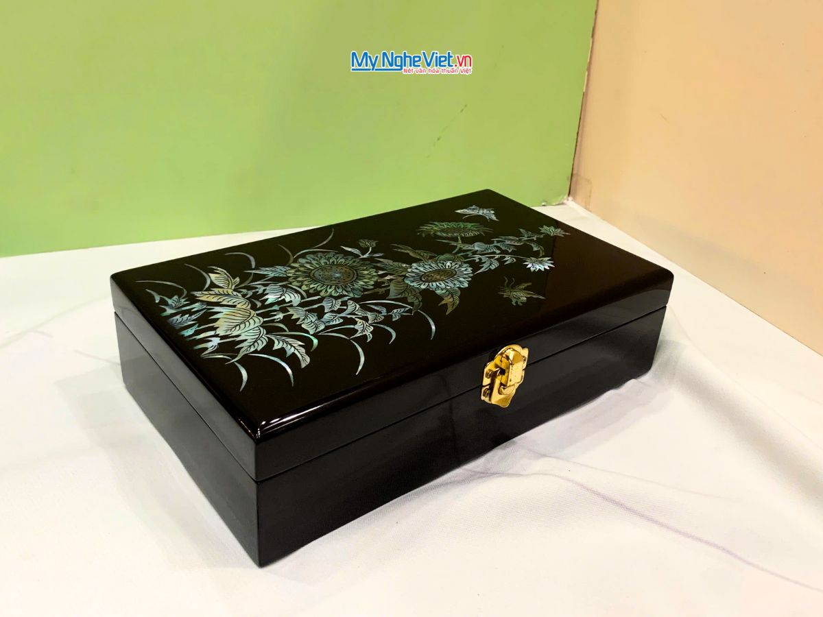 Hộp trang sức sơn mài hoa hướng dương cẩn ốc cao cấp