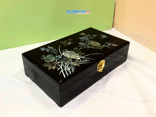 Hộp trang sức sơn mài hoa hồng và chim cẩn ốc cao cấp