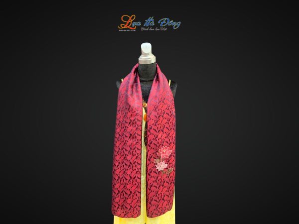 Khăn lụa thêu tay họa tiết đuôi công đỏ đen