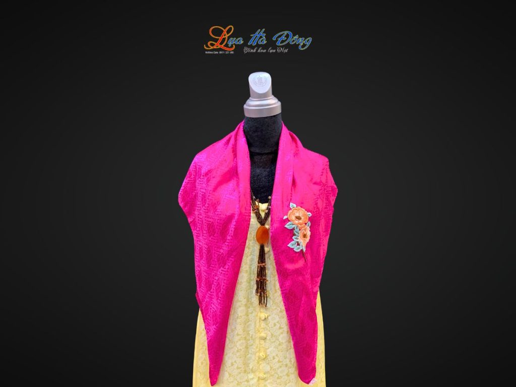 Khăn lụa thêu tay song thọ hồng