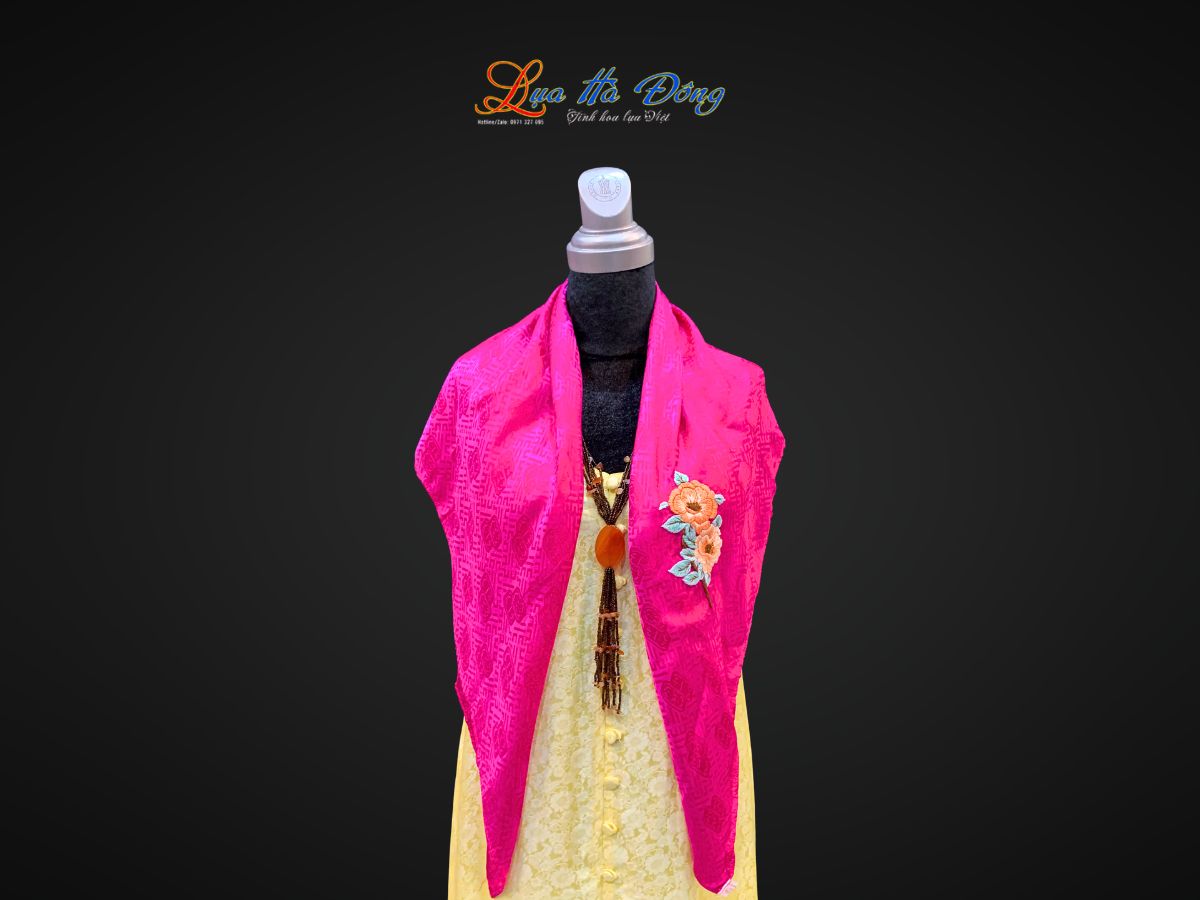 Khăn lụa thêu tay song thọ hồng
