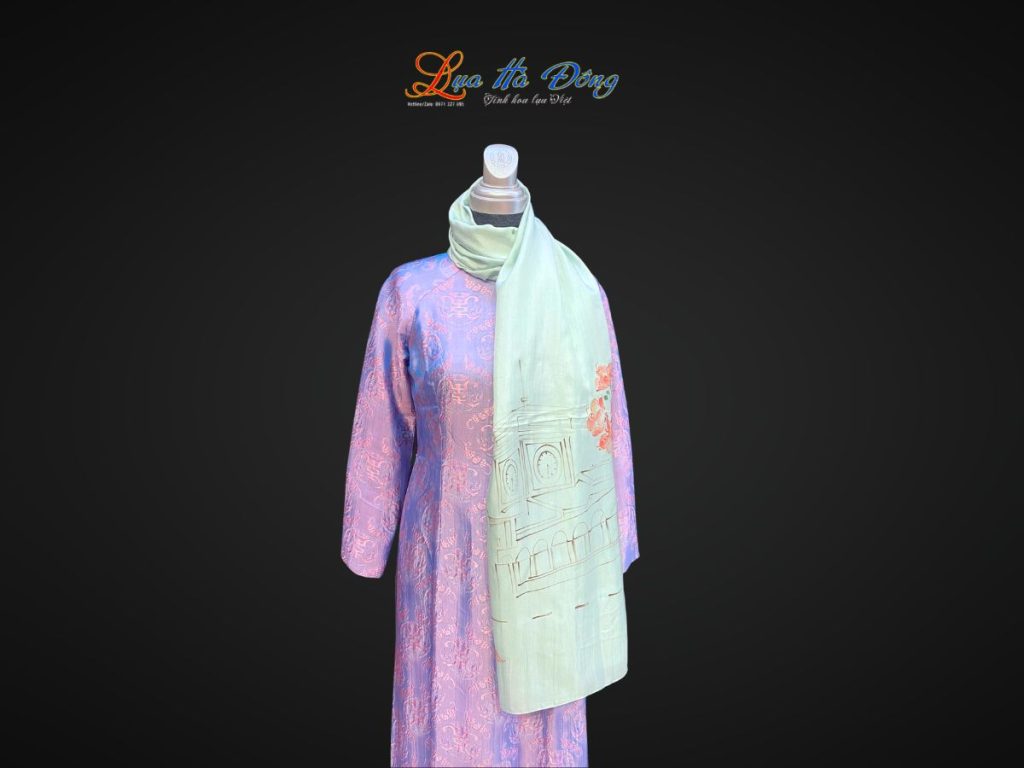 Khăn lụa tơ tằm vẽ tay chợ Bến Thành xanh lá