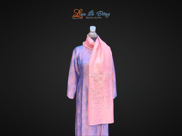 Khăn lụa tơ tằm vẽ tay chợ Bến Thành hồng