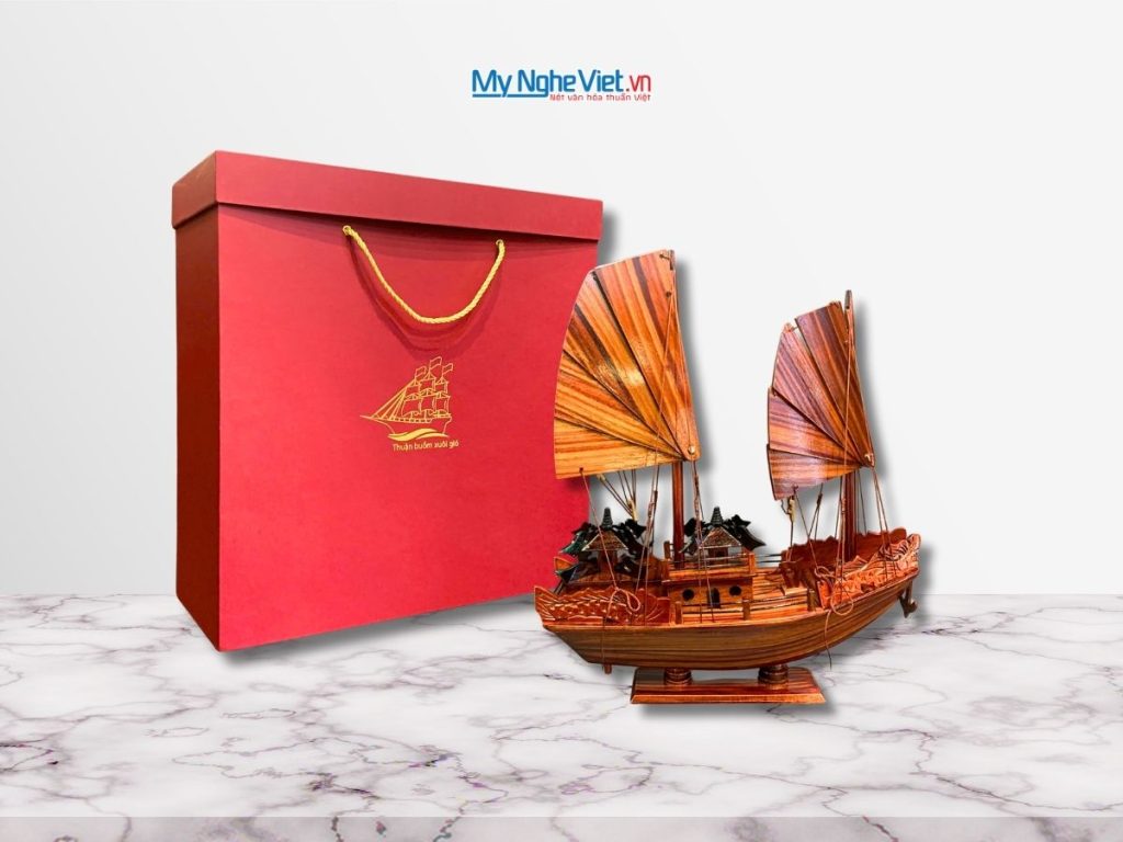 Combo Thuyền Rồng Vịnh Hạ Long gỗ hương Và Hộp Ép Kim Cao Cấp