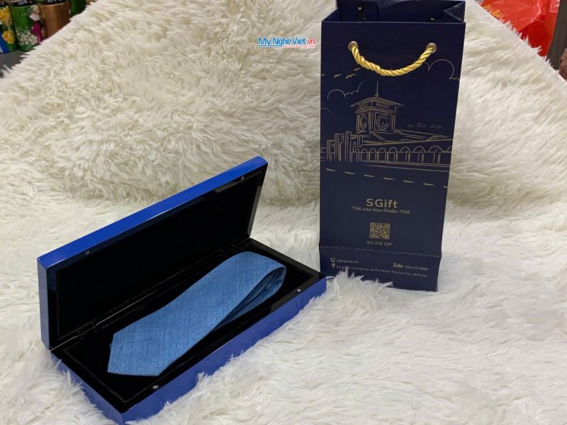 Quà Tặng Hộp Sơn Mài Trống Đồng & Cà Vạt Lụa Đũi Cao Cấp