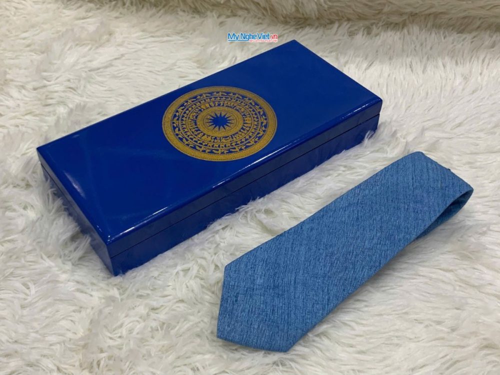Quà Tặng Hộp Sơn Mài Trống Đồng & Cà Vạt Lụa Đũi Cao Cấp