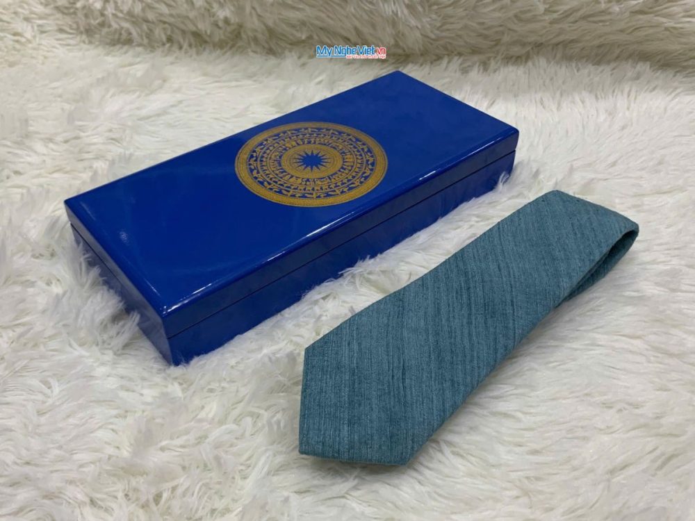 Quà Tặng Hộp Sơn Mài Trống Đồng & Cà Vạt Lụa Đũi Cao Cấp