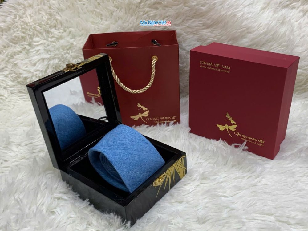 Quà Tặng Hộp Sơn Mài Lá Trúc & Cà Vạt Lụa Đũi Cao Cấp