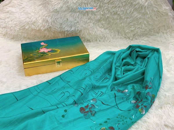 Quà Tặng Hộp Sơn Mài Hoa Sen & Khăn Lụa Hà Đông Cao Cấp