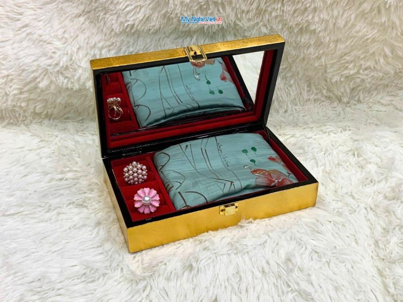 Quà Tặng Hộp Sơn Mài Hoa Sen & Khăn Lụa Hà Đông Cao Cấp