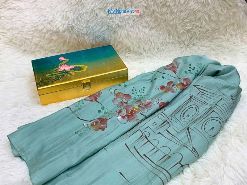Quà Tặng Hộp Sơn Mài Hoa Sen & Khăn Lụa Hà Đông Cao Cấp