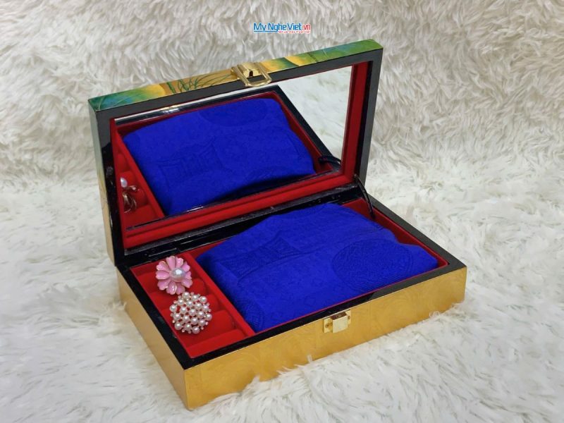 Quà Tặng Hộp Sơn Mài Hoa Sen & Khăn Lụa Hà Đông Cao Cấp