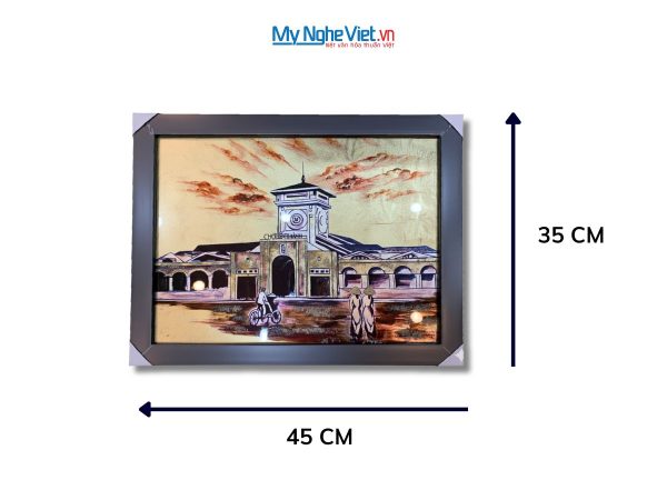 Tranh sơn mài dát vàng vẽ chợ Bến Thành